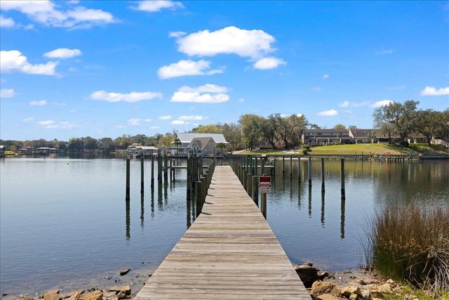 210 Pelham Road 204B, Fort Walton Beach, FL 32547