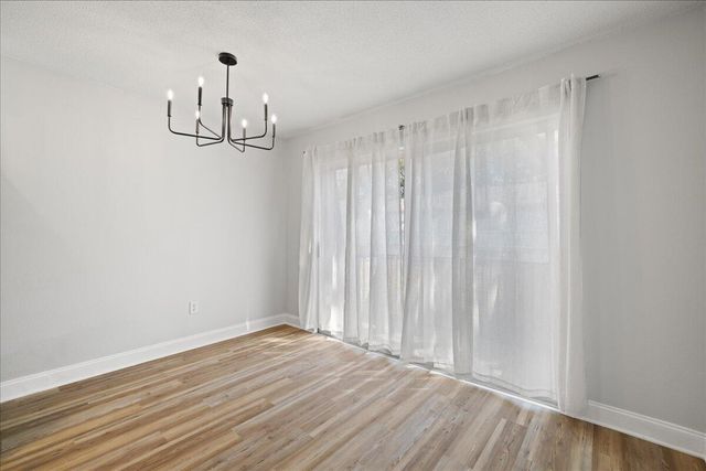 210 Pelham Road 204B, Fort Walton Beach, FL 32547