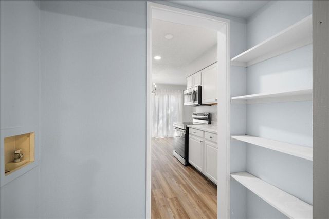 210 Pelham Road 204B, Fort Walton Beach, FL 32547