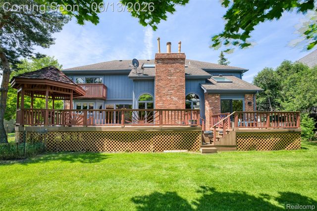 29342 Strathmore Drive, Farmington Hills, MI 48331