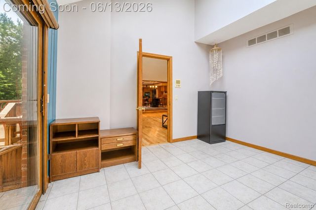 29342 Strathmore Drive, Farmington Hills, MI 48331