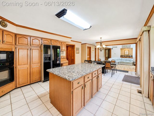 29342 Strathmore Drive, Farmington Hills, MI 48331