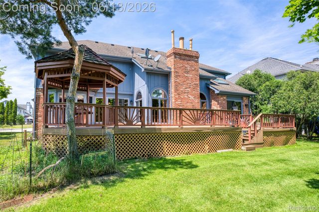 29342 Strathmore Drive, Farmington Hills, MI 48331