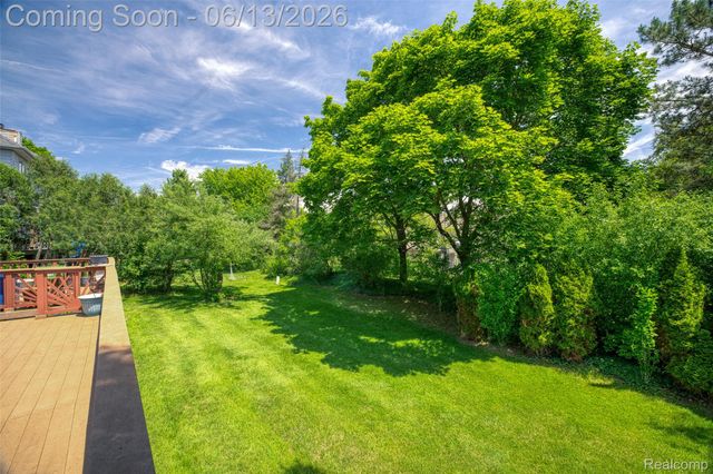 29342 Strathmore Drive, Farmington Hills, MI 48331