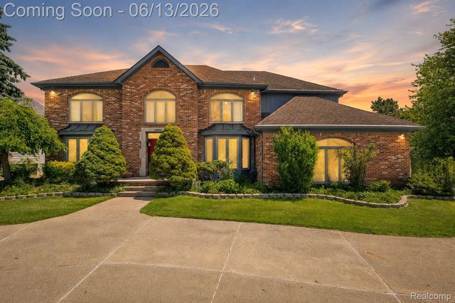 29342 Strathmore Drive, Farmington Hills, MI 48331