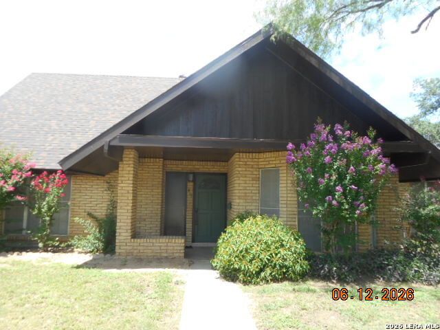 412 Chaparral Dr., Pleasanton, TX 78064