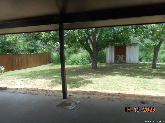 412 Chaparral Dr., Pleasanton, TX 78064