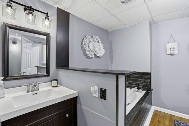 12830 New Delaware Road, Mount Vernon, OH 43050