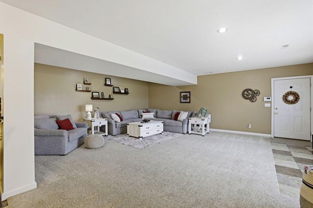 12830 New Delaware Road, Mount Vernon, OH 43050