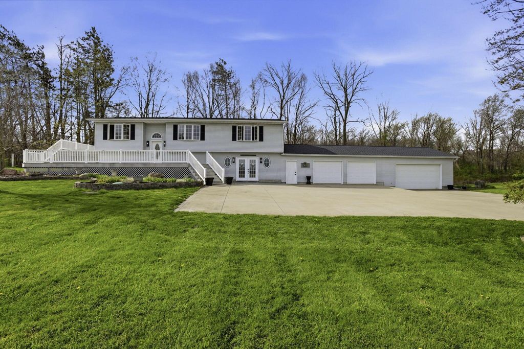 12830 New Delaware Road, Mount Vernon, OH 43050