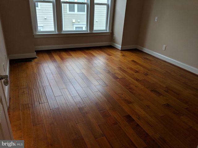 3059 WATERLOO LN, Fairfax, VA 22031