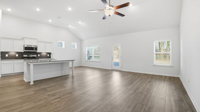 17 Sagewood Drive, Tullahoma, TN 37388