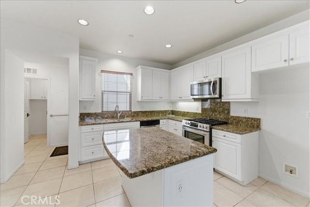 480 N Santa Maria Street, Anaheim, CA 92801