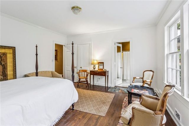 151 Peachtree Battle NW Avenue, Atlanta, GA 30305