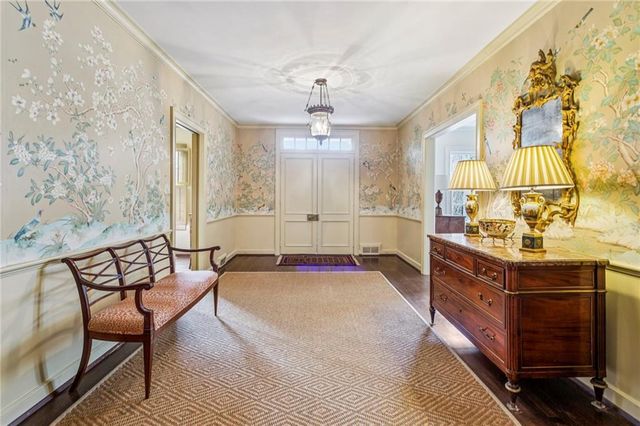 151 Peachtree Battle NW Avenue, Atlanta, GA 30305