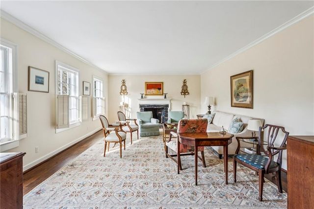 151 Peachtree Battle NW Avenue, Atlanta, GA 30305