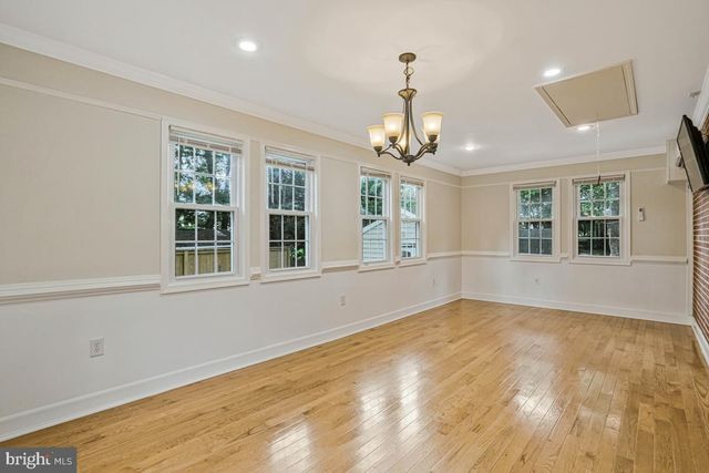 7318 POPLAR CT, Falls Church, VA 22042