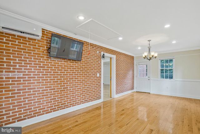 7318 POPLAR CT, Falls Church, VA 22042