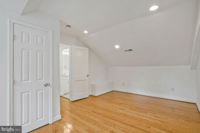 7318 POPLAR CT, Falls Church, VA 22042