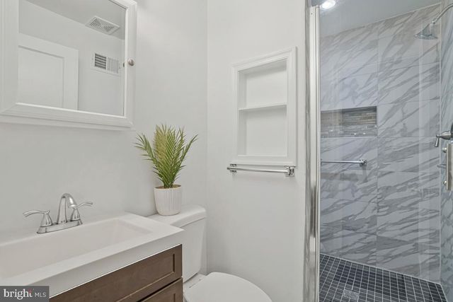 7318 POPLAR CT, Falls Church, VA 22042