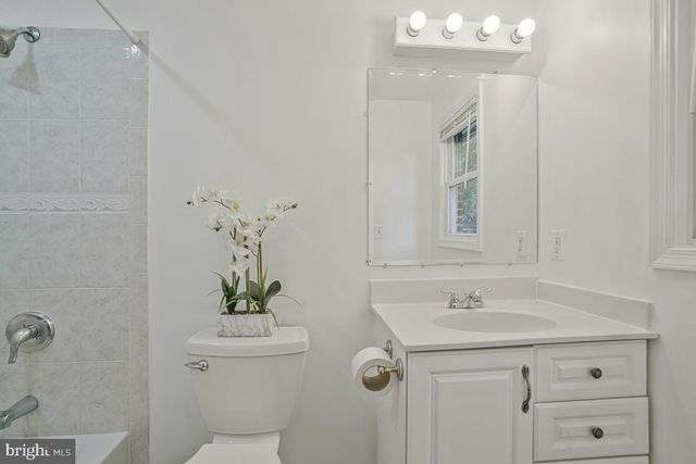 7318 POPLAR CT, Falls Church, VA 22042