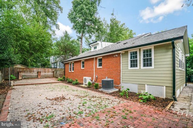 7318 POPLAR CT, Falls Church, VA 22042