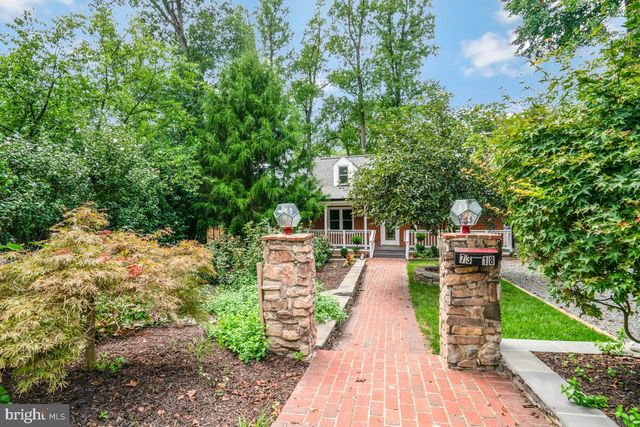 7318 POPLAR CT, Falls Church, VA 22042