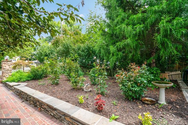 7318 POPLAR CT, Falls Church, VA 22042