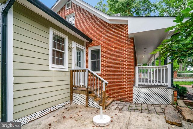 7318 POPLAR CT, Falls Church, VA 22042