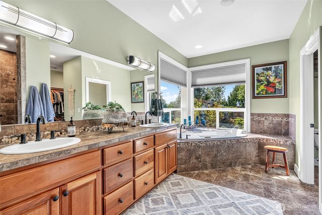 499 Beasley Road, Kelso, WA 98626