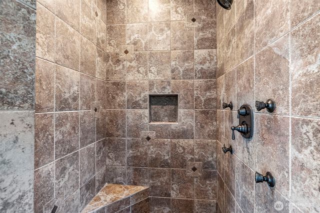499 Beasley Road, Kelso, WA 98626