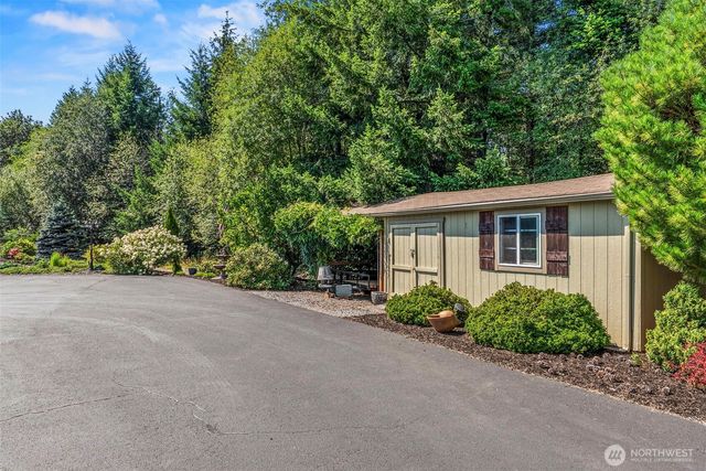 499 Beasley Road, Kelso, WA 98626