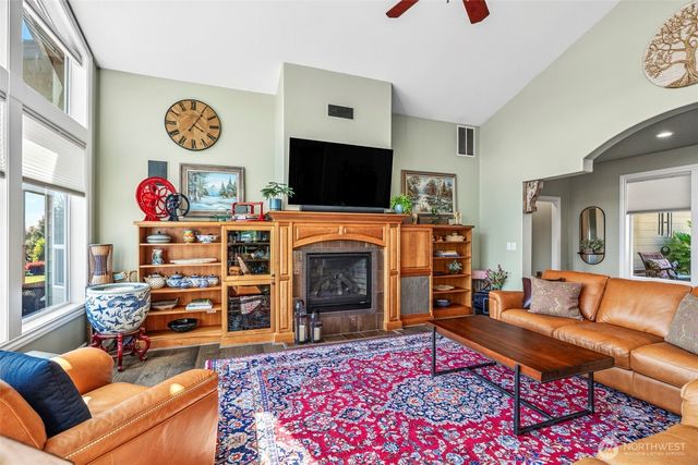 499 Beasley Road, Kelso, WA 98626