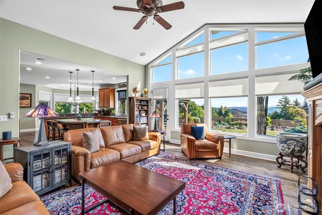 499 Beasley Road, Kelso, WA 98626