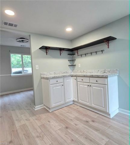 708 Alder CIR, Virginia Beach, VA 23462
