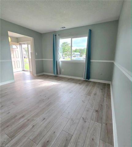 708 Alder CIR, Virginia Beach, VA 23462
