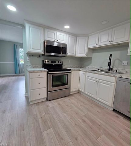 708 Alder CIR, Virginia Beach, VA 23462