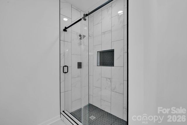 8131 Kings Creek Drive, Charlotte, NC 28273