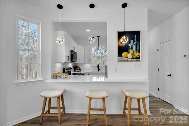 8131 Kings Creek Drive, Charlotte, NC 28273