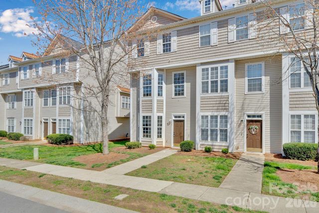 8131 Kings Creek Drive, Charlotte, NC 28273