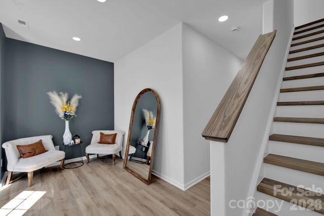 8131 Kings Creek Drive, Charlotte, NC 28273