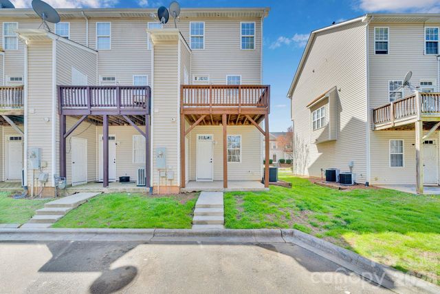 8131 Kings Creek Drive, Charlotte, NC 28273