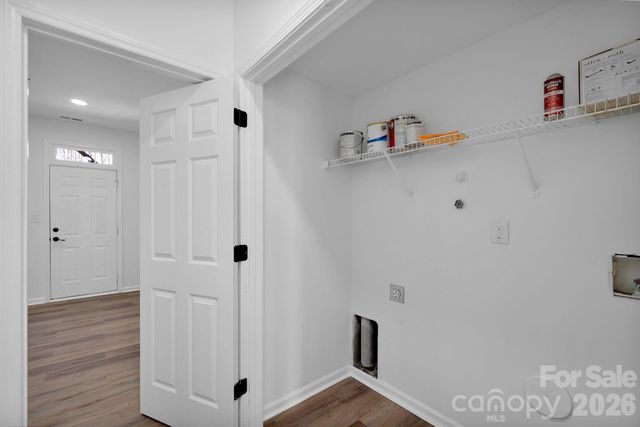 8131 Kings Creek Drive, Charlotte, NC 28273