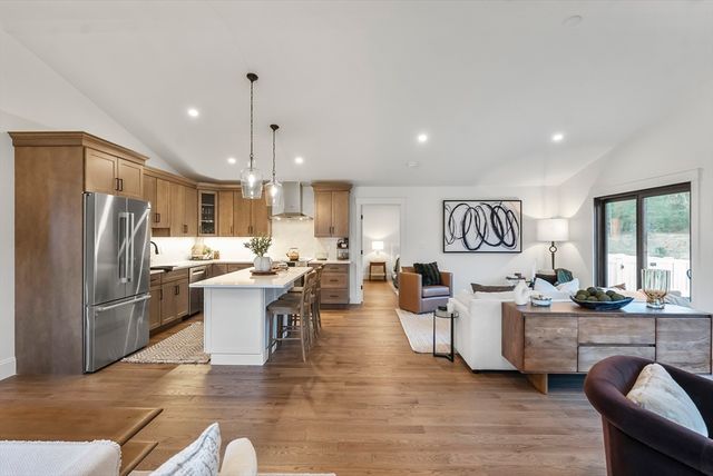 46 Sandwich Road 3, Plymouth, MA 02360