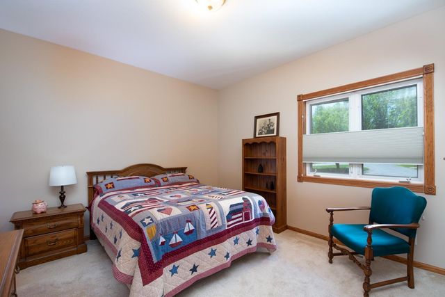 1524 Squirrels Nest Road, Kasota, MN 56050