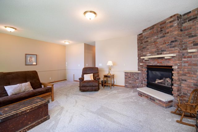 1524 Squirrels Nest Road, Kasota, MN 56050