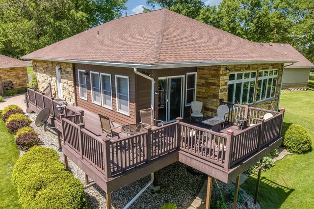 1524 Squirrels Nest Road, Kasota, MN 56050