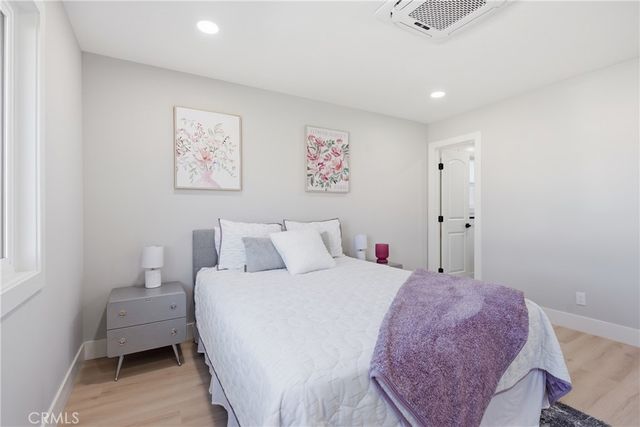 8688 Denver Street, Ventura, CA 93004