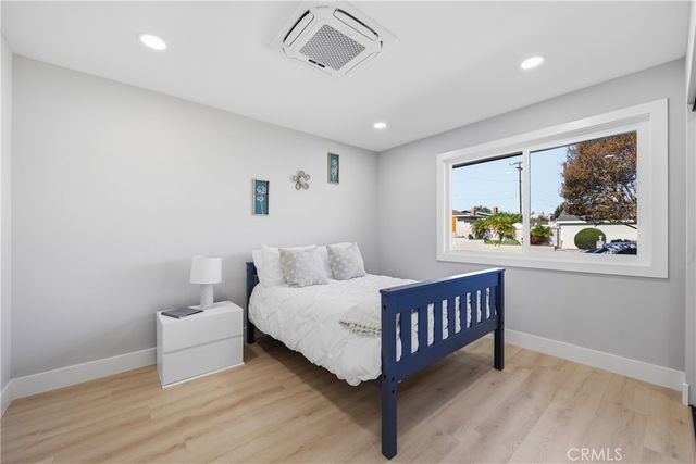 8688 Denver Street, Ventura, CA 93004