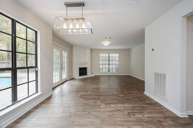86 W Stony Bridge Circle, The Woodlands, TX 77381